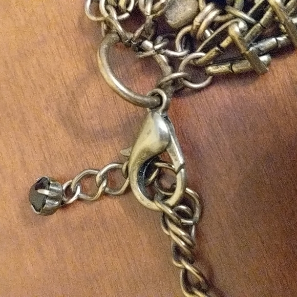 Chainmail and Rhinestone Collar Statement Necklace - Picture 5 of 6